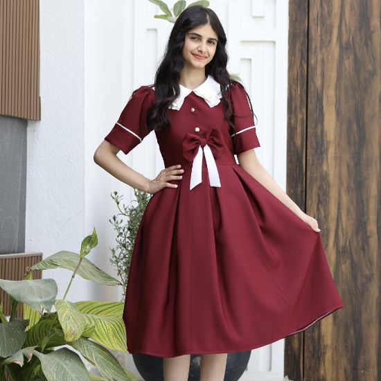 صورة فستان بناتي عودي بفيونكة ذيل وأكمام مميزة | ألوان (عودي, احمر, ليموني) - 1165